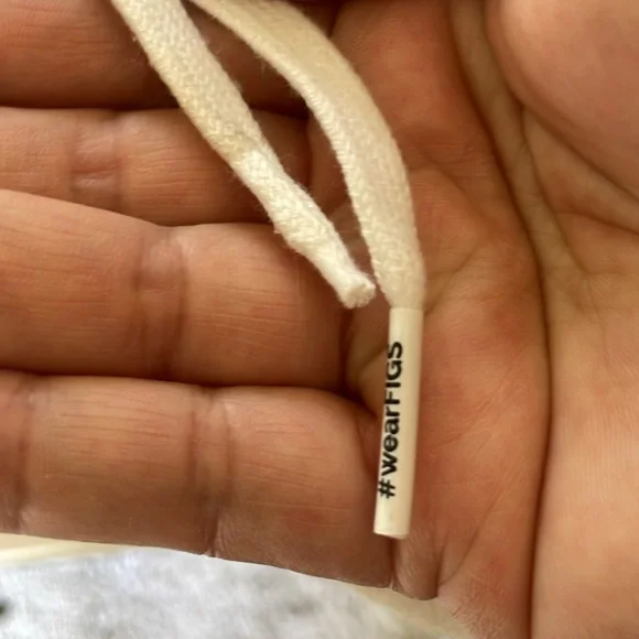 Awesome New Balance x FIGS Limited Edition Gray Ombre and White Suede Sneakers - Picture 9 of 10